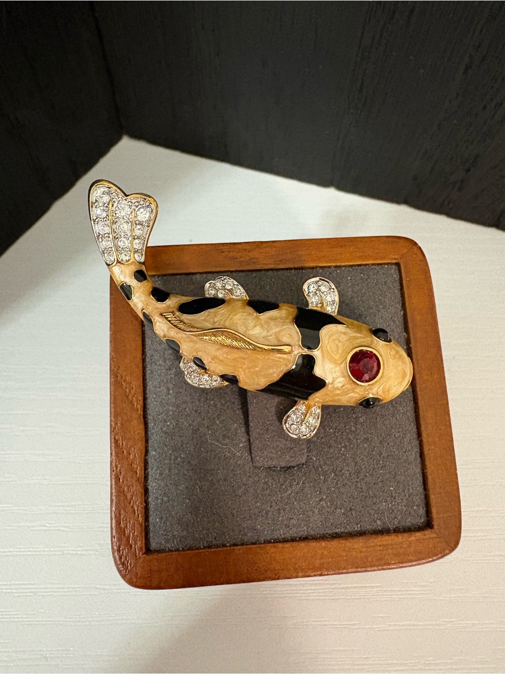 Carucci Koi fish brooch pin enamel rhinestone vintage 2”